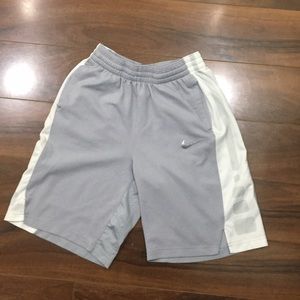 Nile basketball shorts